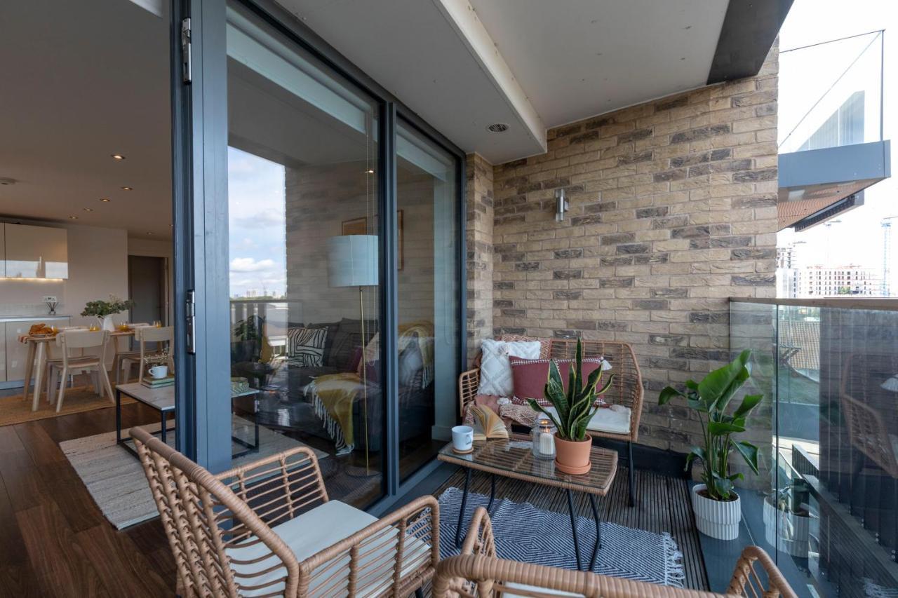 Modern Luxe Apt Just 10 Mins From Tower Bridge! Easy Access To Tube And Bus London Bagian luar foto