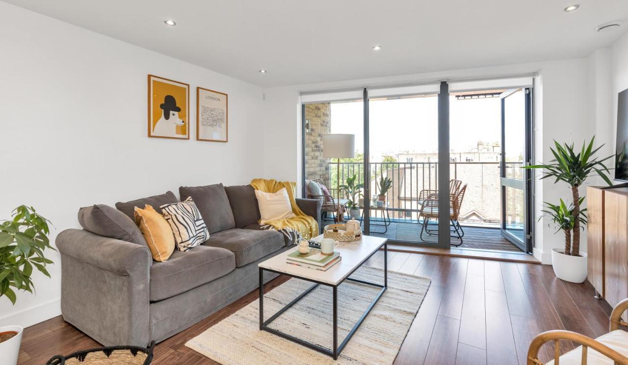 Modern Luxe Apt Just 10 Mins From Tower Bridge! Easy Access To Tube And Bus London Bagian luar foto