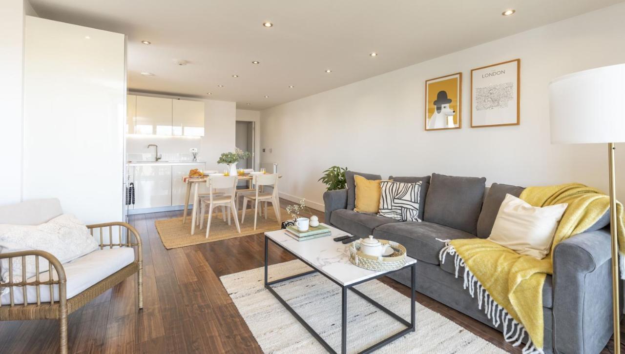 Modern Luxe Apt Just 10 Mins From Tower Bridge! Easy Access To Tube And Bus London Bagian luar foto